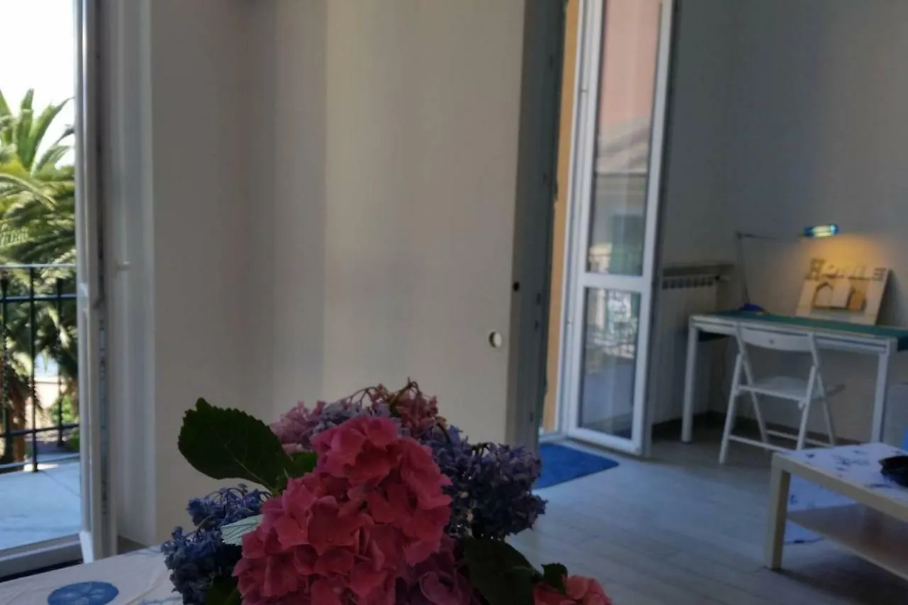 Blurapallo Apartment