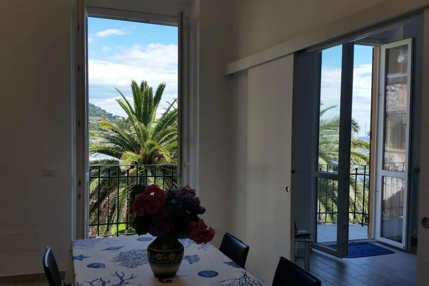 Apartment Blurapallo